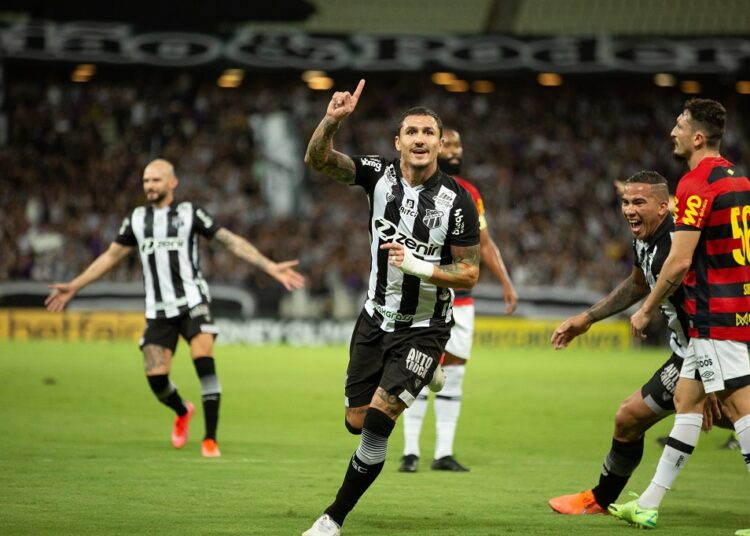 Com gols de Vina e Marlon, Ceará vence Sport na Arena Castelão e sobe na tabela