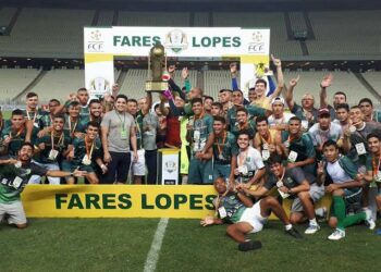 Floresta completa 67 anos celebrando crescimento e conquistas dentro e fora de campo