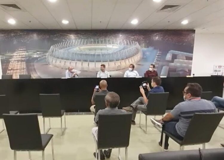 Arena Castelão pode ganhar gramado híbrido em março; campo passa por revitalização paliativa