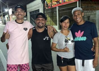 Antes de seguir ao futebol europeu, Rick se despede de familiares e amigos em São Luís-MA