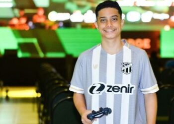 Gamer do Ceará, João Victor vence Argentina e conquista título mundial do eFootball