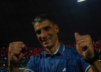 Juan Pablo Vojvoda enaltece futebol brasileiro: ‘Muito rico na parte técnica’