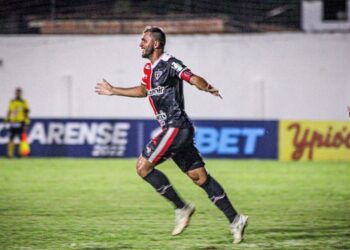 Cearense 2022: Caucaia derrota Iguatu e segue isolado na liderança; Ferroviário goleia Pacajus
