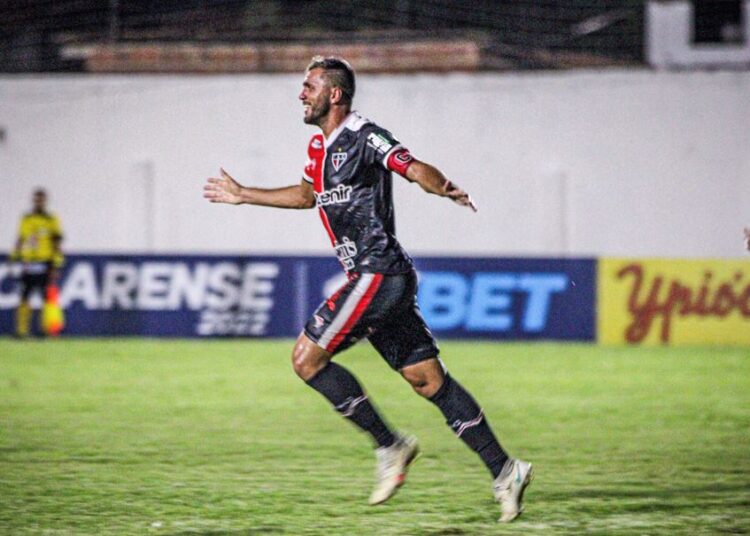 Cearense 2022: Caucaia derrota Iguatu e segue isolado na liderança; Ferroviário goleia Pacajus