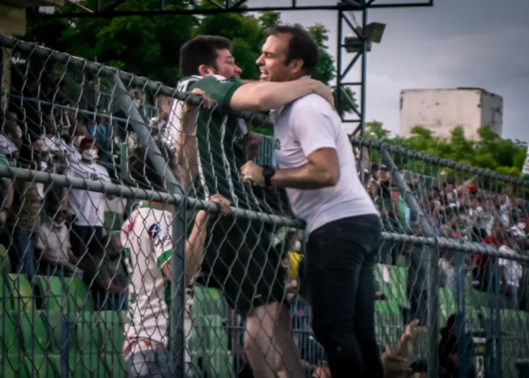 Após duas vitórias no Cearense, Sidney Moraes espera mais apoio da torcida do Icasa: “Os jogadores estão merecendo”