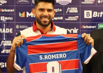 Apresentado pelo Fortaleza, Silvio Romero destaca o ambiente do clube e a expectativa para entrar em campo