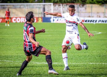 Cearense 2022: Ferroviário empata mais uma e Pacajus consegue primeira vitória