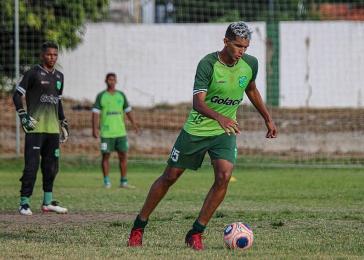 Floresta integra ao time profissional oito jogadores que disputaram a Copa SP