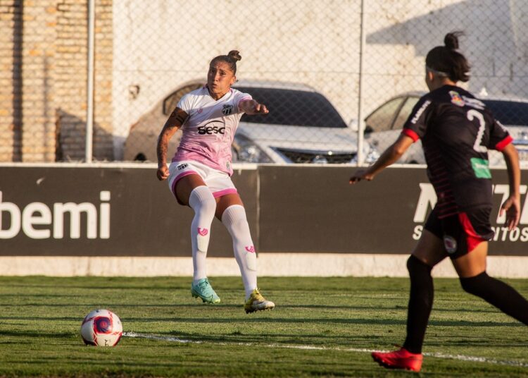 Ceará renova com volante Juh Morais para temporada de 2022