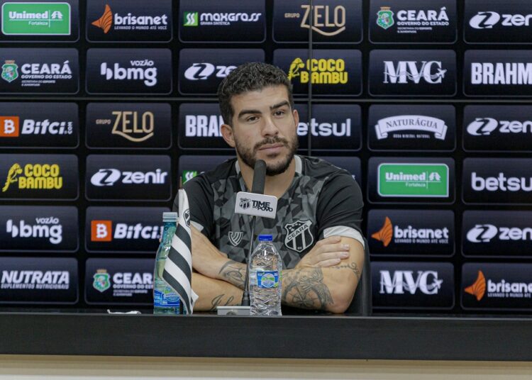 Richardson pede “cabeça boa” contra Iguatu e fala sobre vaias: “Tem que saber lidar”