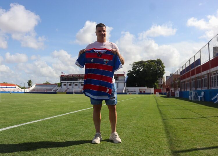 Renato Kayzer é regularizado e fica livre para estrear pelo Fortaleza