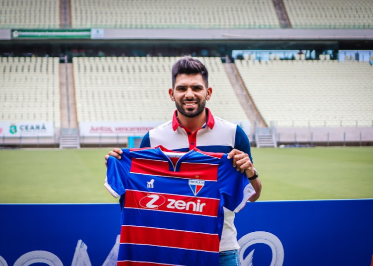 Silvio Romero é regularizado e deve enfrentar o Ceará pela Copa do Nordeste