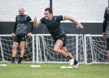 Ceará deve ter quase 100% do elenco disponível para Clássico-Rei