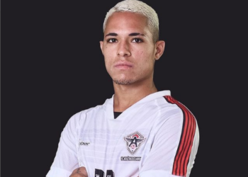 Lateral do Atlético/CE fratura a perna e está fora do restante do Cearense