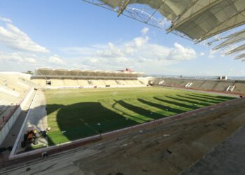 Arena Romeirão será entregue em março, afirma Camilo Santana