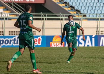 Sampaio Corrêa x Floresta: onde assistir, horário, escalações e arbitragem
