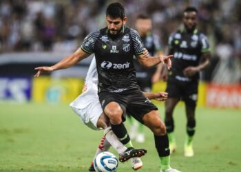 Com erros ofensivos, Ceará acumula três jogos sem fazer gol com bola rolando