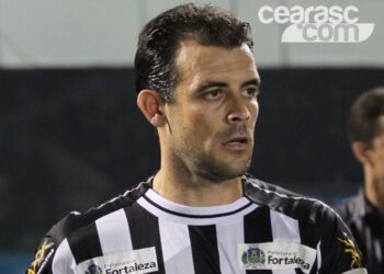 Ex-jogadores do Ceará criticam eliminação no Estadual: “Vexame”