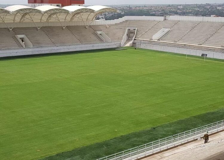 Arena Romeirão será entregue em março, afirma Camilo Santana