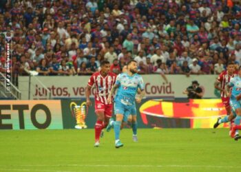 Romero faz golaço, Fortaleza bate Náutico e avança à decisão da Copa do Nordeste