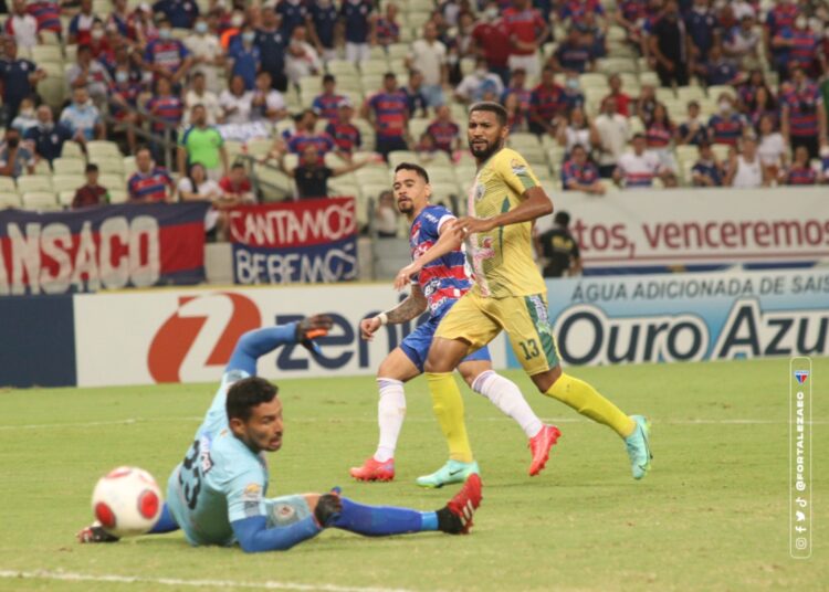 Fortaleza goleia o Pacajus e vai às semis do Campeonato Cearense