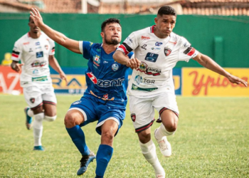 Caucaia vence o Iguatu pelo jogo de ida da semifinal do Campeonato Cearense