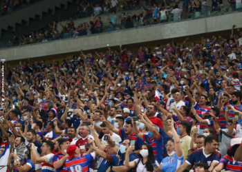 Fortaleza inicia check-in e venda de ingressos para jogo contra o Ferroviário pelo Cearense; torcedoras terão entrada liberada