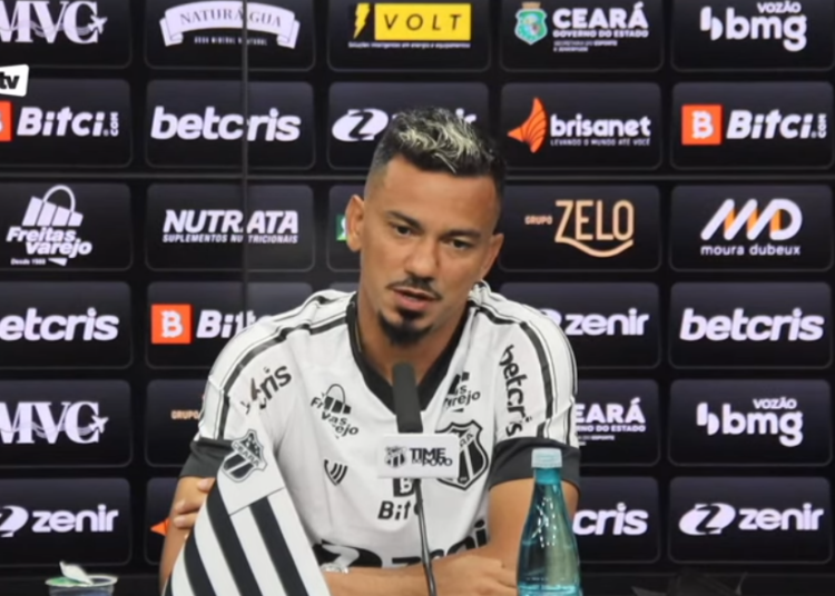 Rodrigo Lindoso diz estar pronto para estrear pelo Ceará na Copa do Brasil e comenta disputa pela titularidade