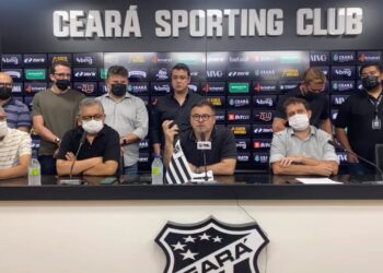 Robinson de Castro, presidente do Ceará, concede entrevista coletiva para esclarecer polêmicas recentes; veja os principais trechos