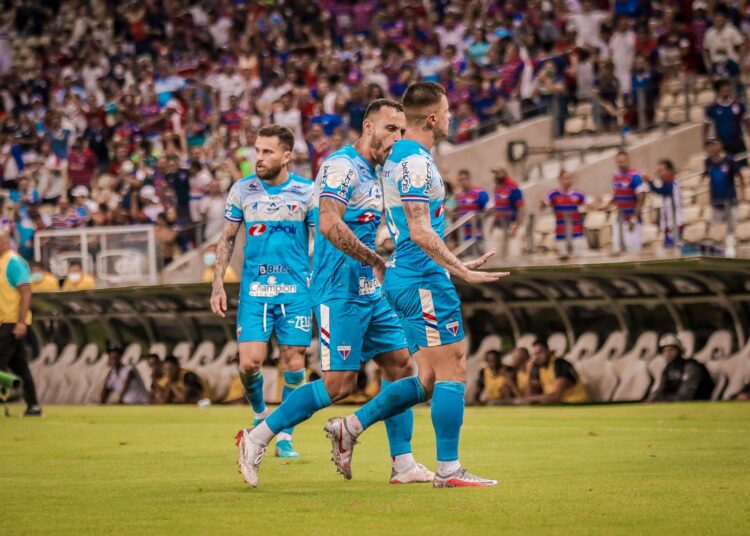 De virada, Fortaleza vence Atlético/BA e garante vaga na semifinal da Copa do Nordeste