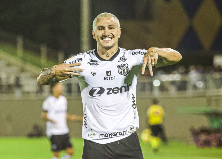 Com um a menos, Ceará vence o Tombense pela Copa do Brasil e abre vantagem no confronto