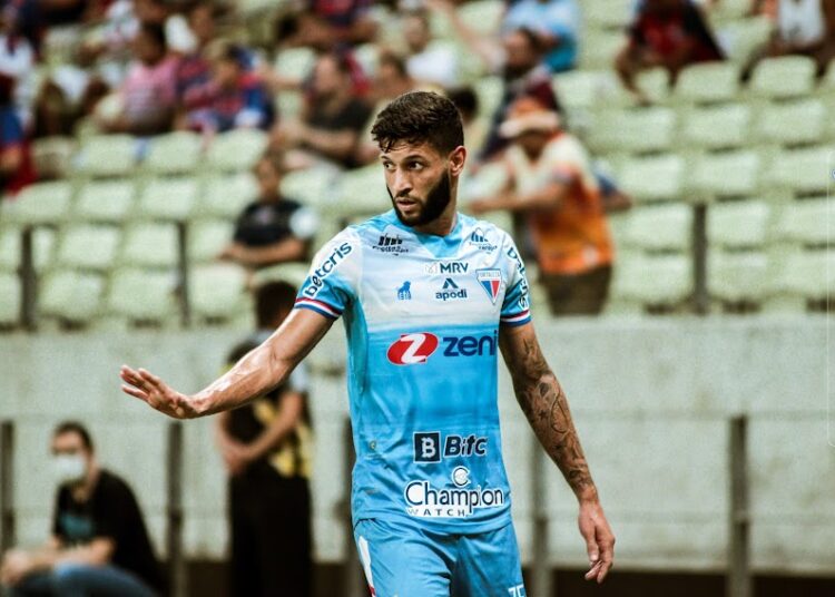 Juninho Capixaba cita calendário difícil do Fortaleza, mas vê jogo contra o Vitória como oportunidade de espantar má fase