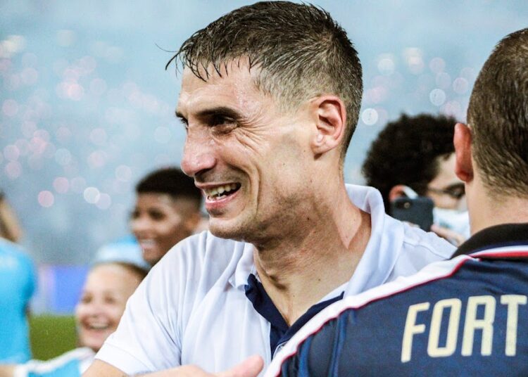 Vojvoda se diz orgulhoso com título cearense e garante Fortaleza focado nos outros objetivos da temporada