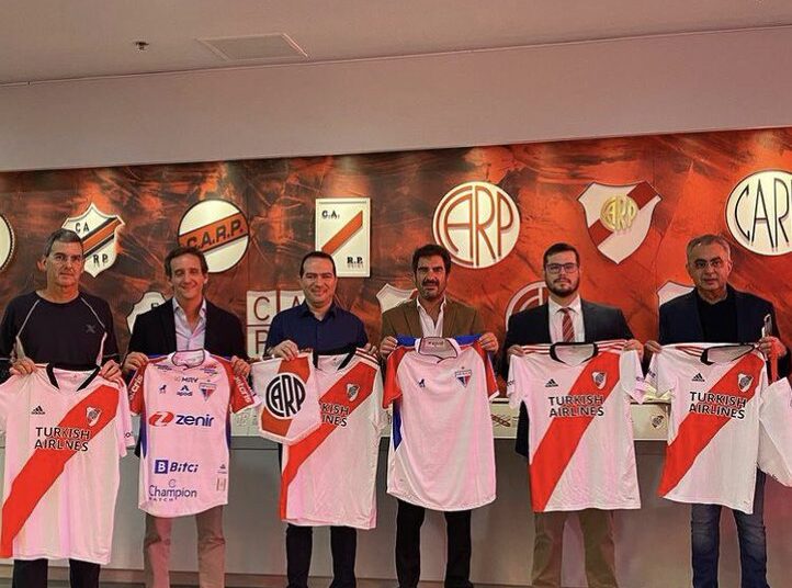 Marcelo Paz revela conversa com dirigentes do River Plate, que exaltam torcida do Fortaleza: “Pessoas muito felizes“