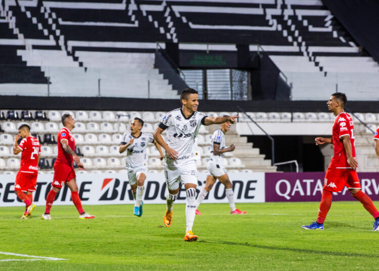 Erick desencanta, Ceará vence General Caballero e se mantém na liderança de seu grupo na Copa Sul-Americana