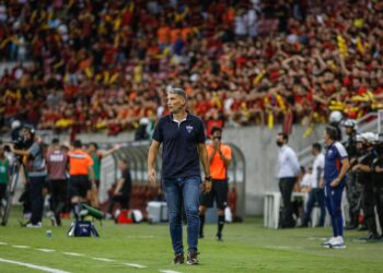 Vojvoda afirma foco na decisão de domingo e garante: “O psicológico está muito bom”