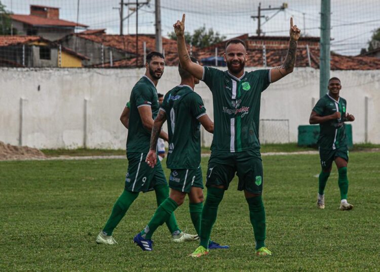 Com gol no primeiro tempo, Floresta vence o Confiança pela primeira rodada da Série C