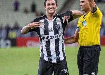 Tombense x Ceará: onde assistir, prováveis escalações, arbitragem e horário