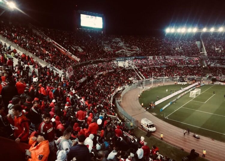 Duelo entre River Plate e Fortaleza deve receber, aproximadamente, 70 mil torcedores; ingressos já estão esgotados