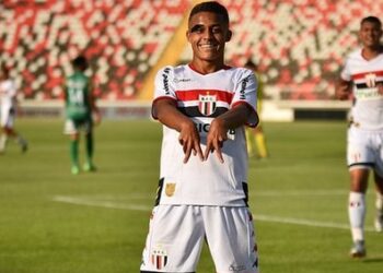 Ceará busca contratação do atacante Dudu Hatamoto, promessa do Botafogo/SP