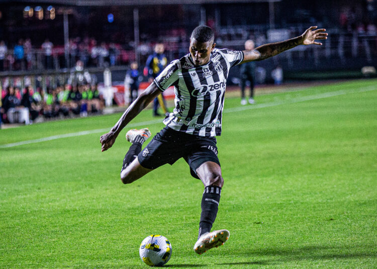 Fora de casa, Ceará arranca empate contra o São Paulo e respira no Brasileirão