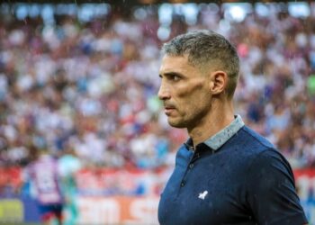 Vojvoda cita que parte física foi importante em empate contra o Juventude e diz que sua equipe irá procurar soluções