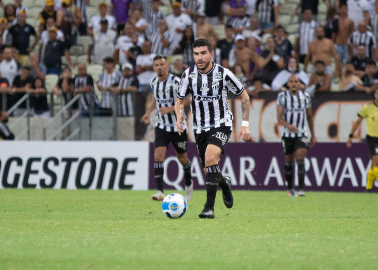 Quatro jogadores do Ceará deixam Departamento Médico e podem virar opção para partida contra o Flamengo