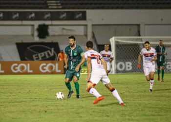 Floresta surpreende o Botafogo/SP fora de casa e assume a vice-liderança da Série C do Campeonato Brasileiro