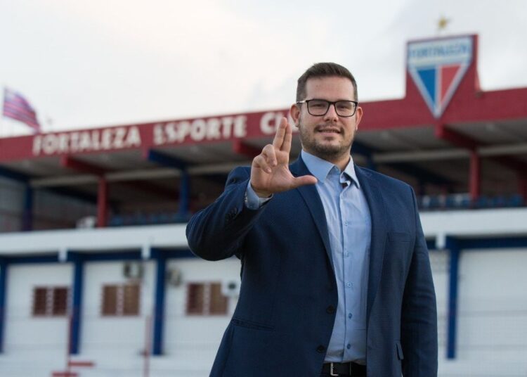 Após sorteio da Libertadores, Alex Santiago diz que Fortaleza competirá de igual para igual: “Iremos honrar a camisa”