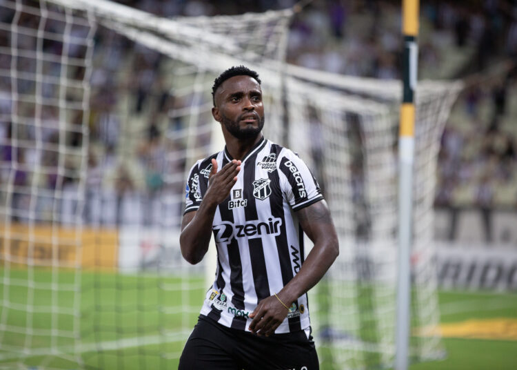 Mendoza revela que jogadores do General Caballero pediram para Ceará não fazer mais gols