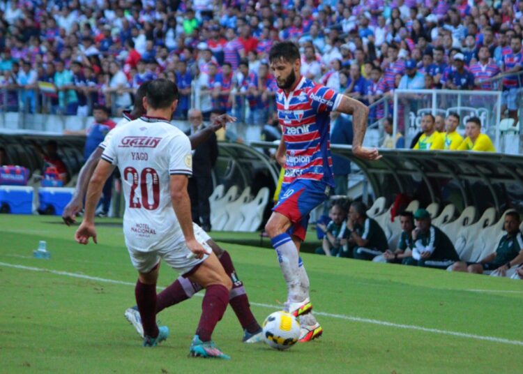 Fortaleza pressiona, mas é derrotado pelo Fluminense em casa e segue na lanterna do Campeonato Brasileiro