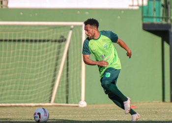 Fora de casa, Floresta enfrenta a Aparecidense buscando voltar ao G-8 da Série C