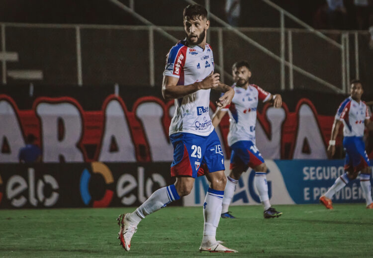Fortaleza vence primeiro jogo fora do estado na temporada e garante vaga nas oitavas de final da Copa do Brasil