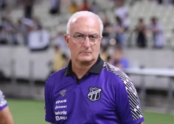 Dorival Júnior destaca importância da torcida em empate do Ceará: “Foi o diferencial”